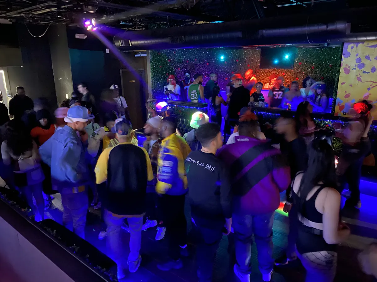 A full dance floor at Nirvana DTX.